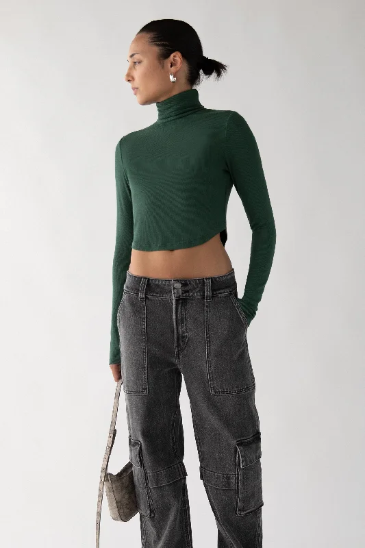 Extra long version CROPPED TURTLENECK TOP