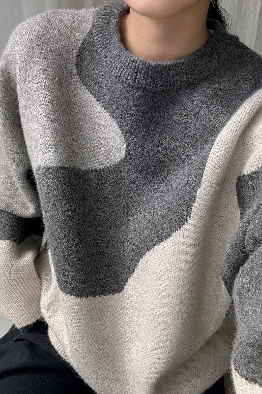Exquisite Design OVERSIZED INTARSIA KNIT CREWNECK SWEATER