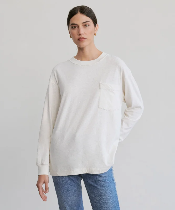 Sporty Elegance Long-Sleeve Vintage Pocket Tee