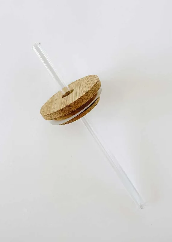 Luxury and fashionable Bamboo Lid + Glass Straw