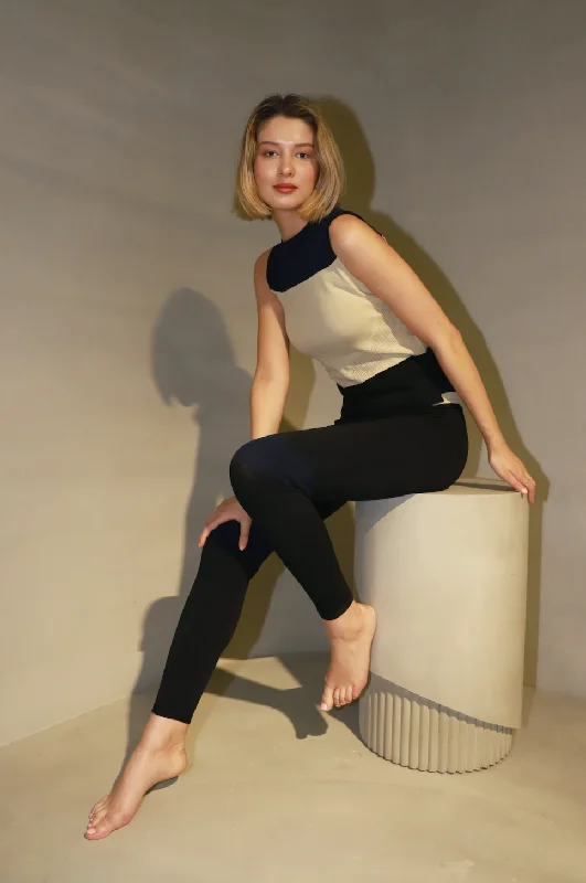 Fresh And Simple Something Ode | SJW | Seamless Active Leggings