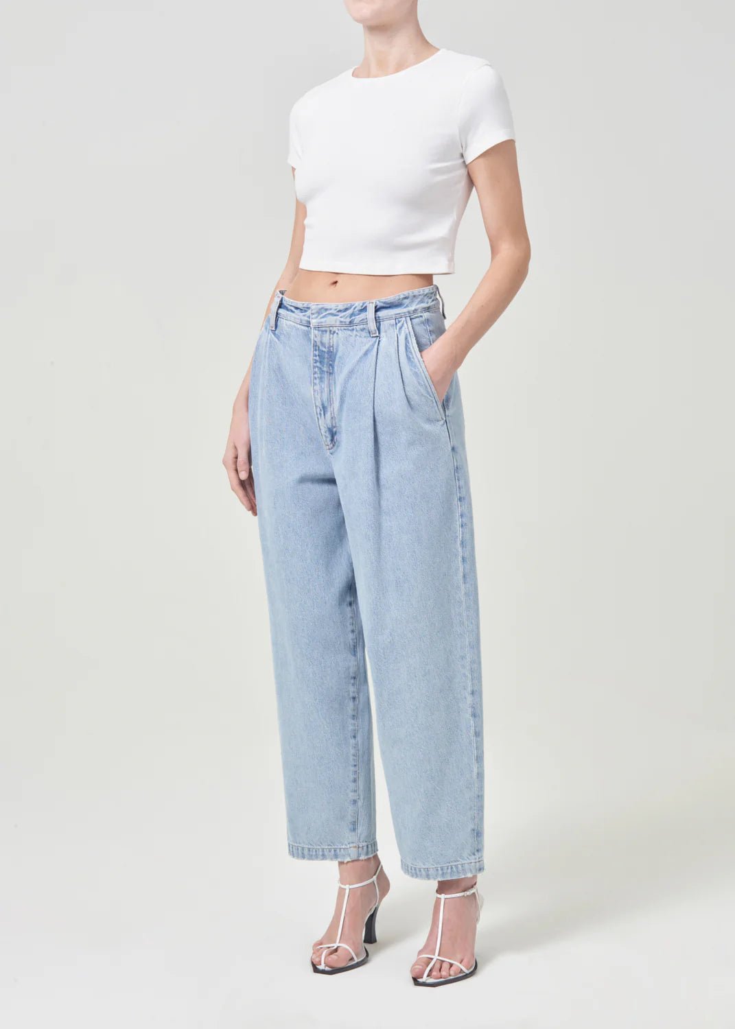 Cozy Look Agolde - Savannah Tee in White