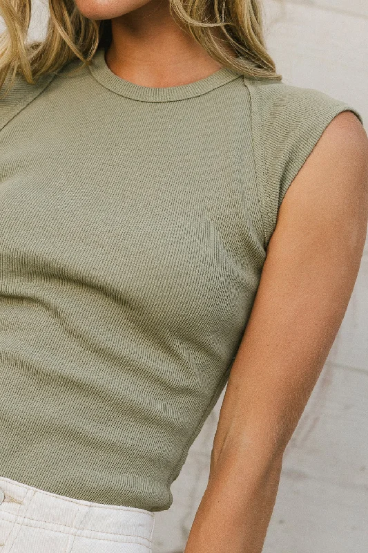 Fashionable and casual Huxley Tank in Olive