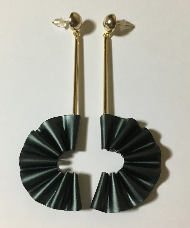 Street Vertical And Horizontal Design CABO | Mermaid's Tail Collection | Stick Half Earrings | Black
