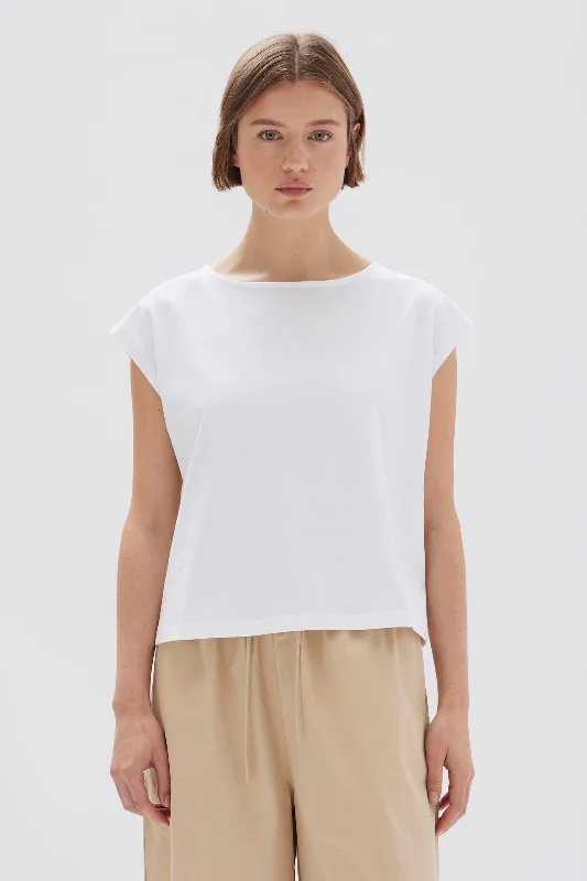 British casual Kahrissa Tee