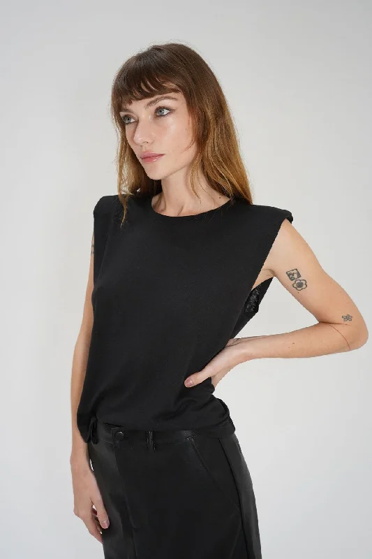 Elegant and noble Celine Tee - Black