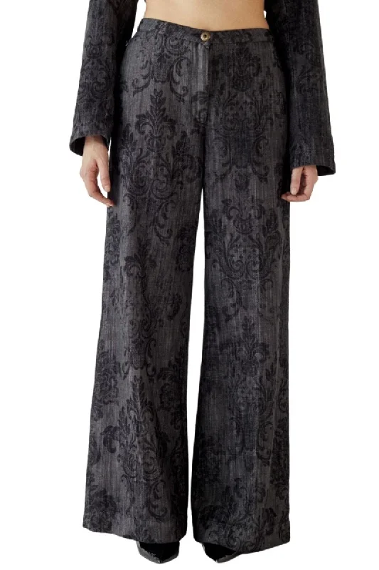 Cozy Look Flaire Tapestry Jean