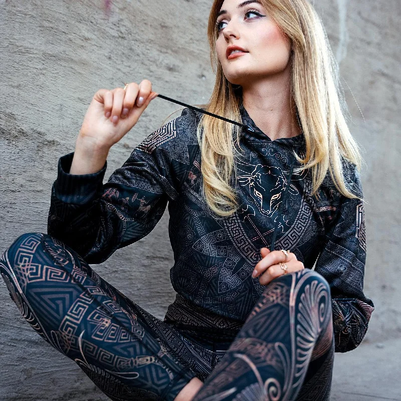 Retro Skirt Design Labyrinth Crop Hoodie