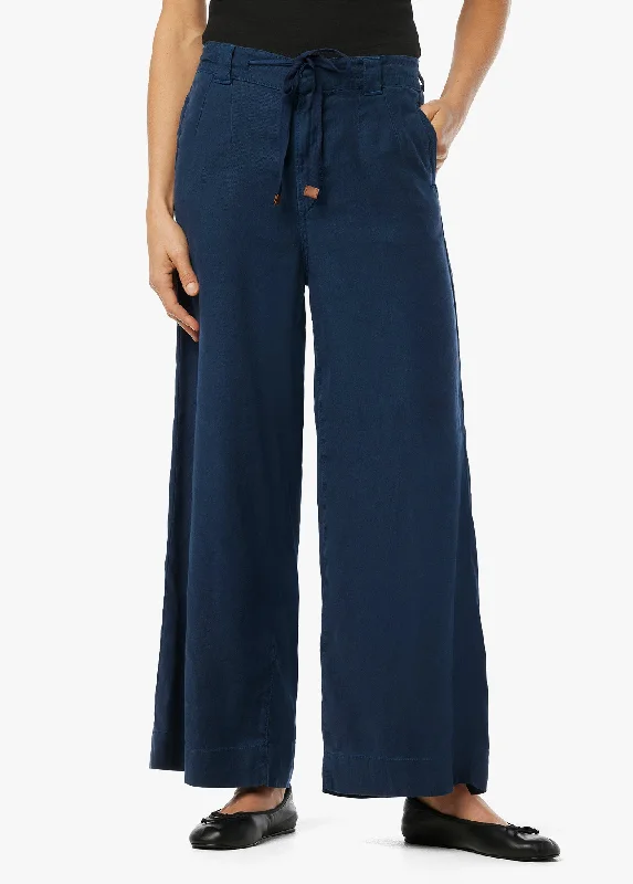 Comfortable Tops THE ADDISON