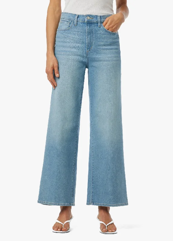 Stylish Ease THE MIA