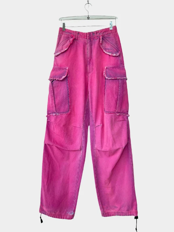 Free And Comfortable Frayed Cargo Jeans
