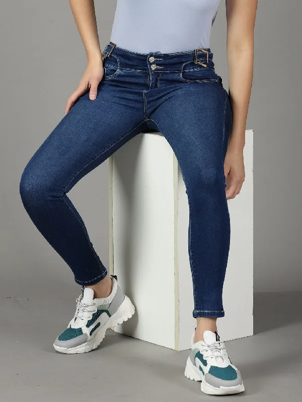 Fresh And Elegant Women's Navy Blue Solid Slim Fit Denim Jeans