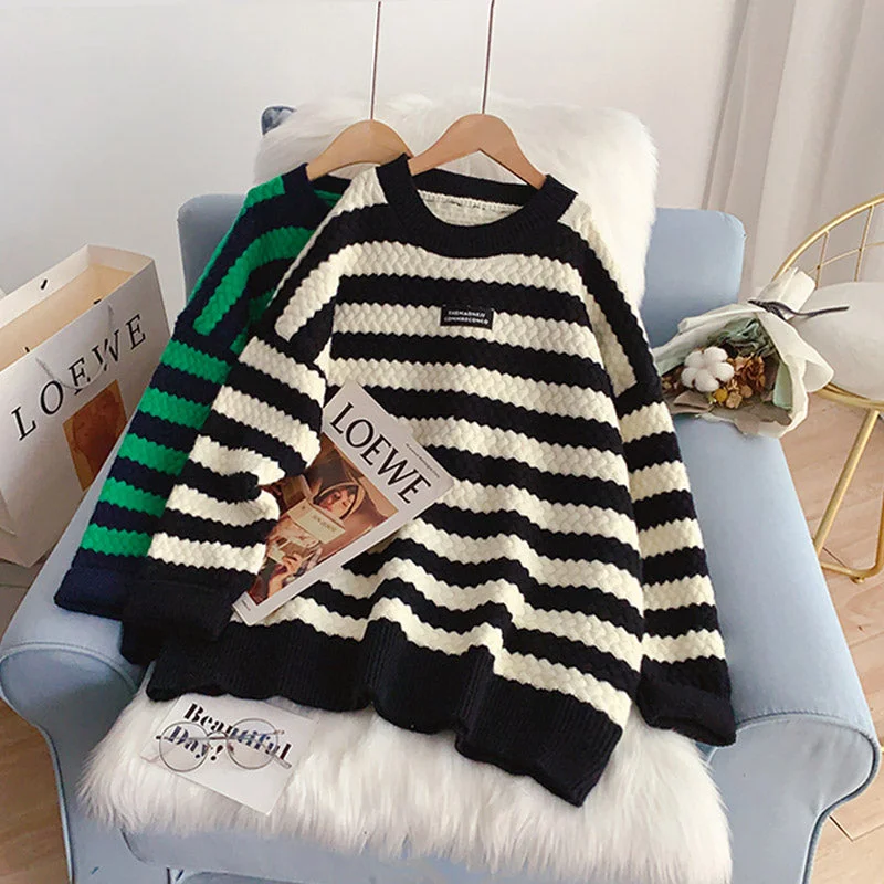 Fresh And Elegant Black and white striped sweater fashion foreign style sweater top  4943