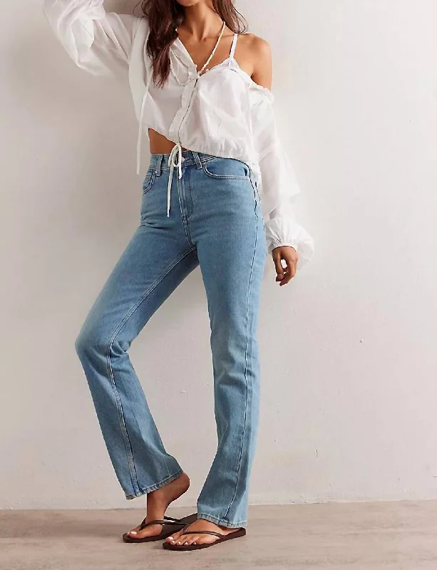 Elegant Style Xena Slim Straight Jeans In Union Blue