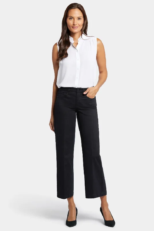 Noble And Elegant Teresa Wide Leg Ankle Jeans - Black