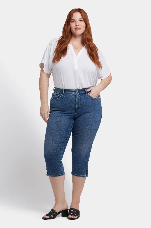 Carefree Style Marilyn Straight Crop Jeans In Plus Size - Valencia Surf